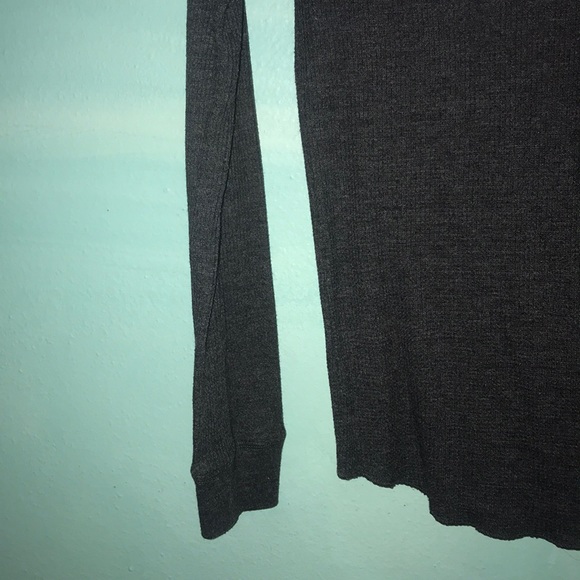 Long sleeve wave detail tee - Picture 2 of 3